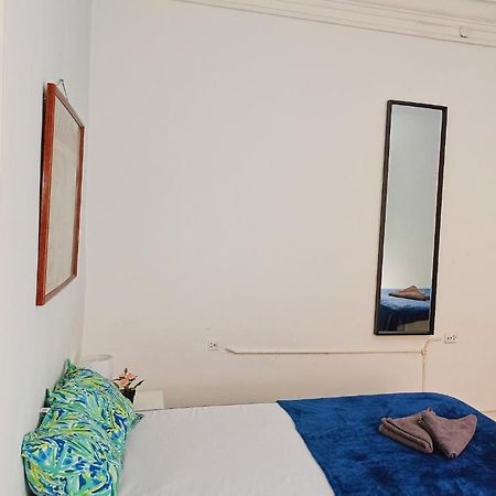 Bed and Breakfast Banys Nous R2 Barcelona Zewnętrze zdjęcie