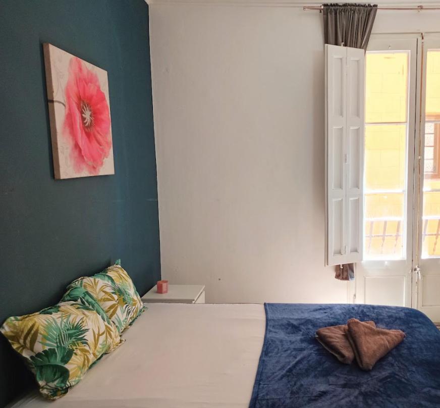 Bed and Breakfast Banys Nous R2 Barcelona Zewnętrze zdjęcie
