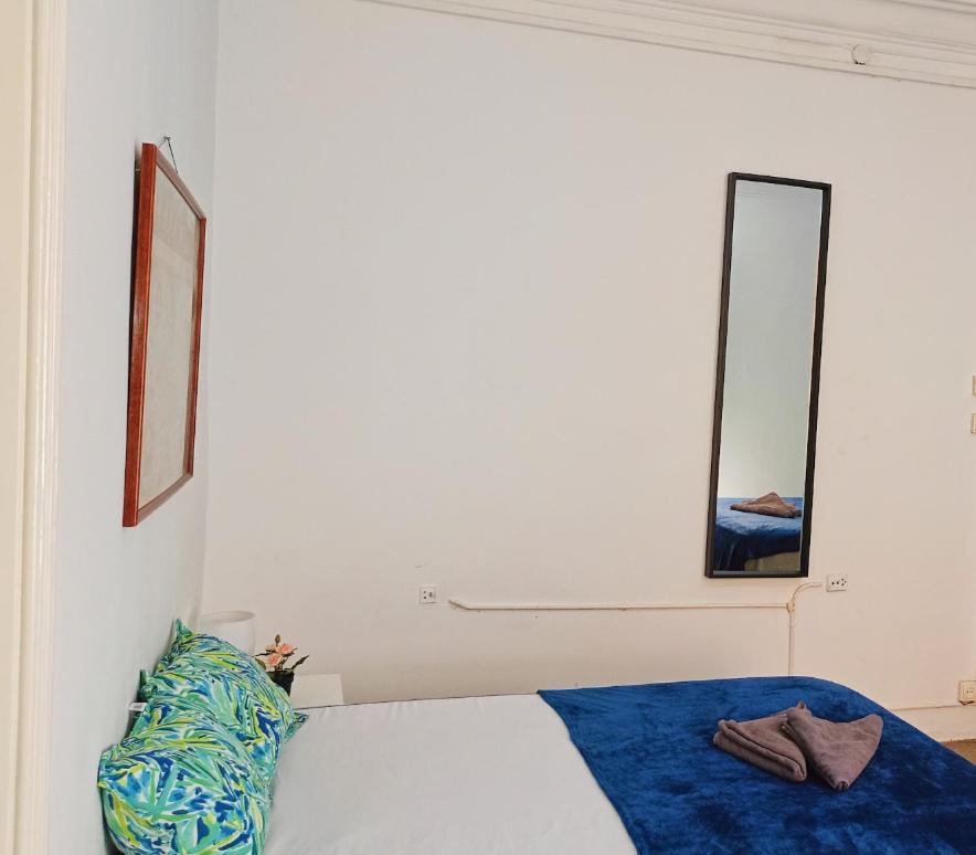 Bed and Breakfast Banys Nous R2 Barcelona Zewnętrze zdjęcie